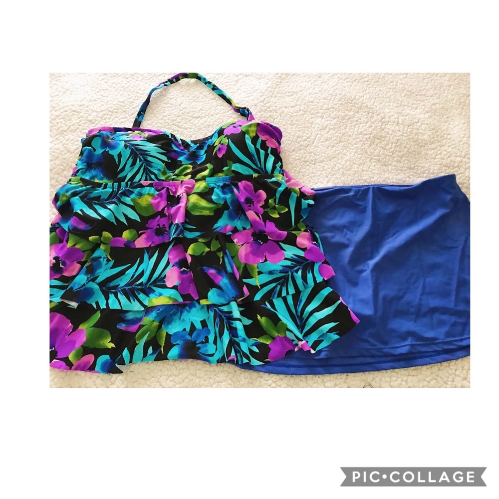 Island Escape Swimwear top and bottom size 14
